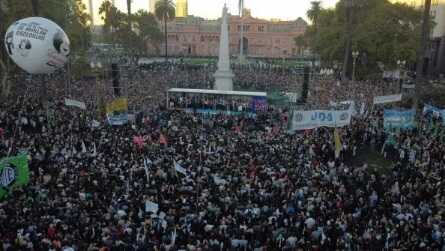 Docentes de universidades convocaron a un paro de 48 horas