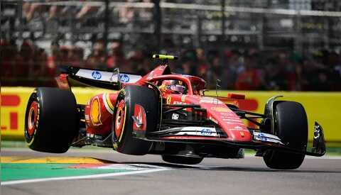 Sainz ilusiona a los tifosi tras liderar la primera práctica del GP de Hungría