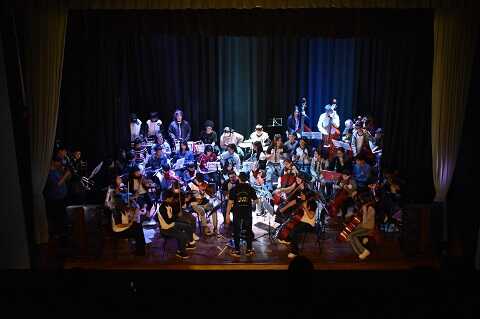 Concierto de orquestas en el cine teatro municipal