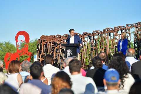 Kicillof: “Soberanía, independencia y justicia social: ese es nuestro compromiso ante los patriotas que dieron su vida por nuestro país”