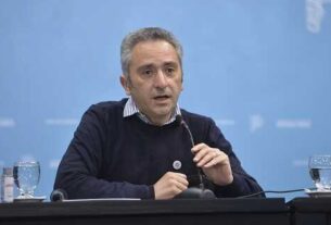 Larroque cuestionó la falta de sensibilidad y de sentido de la realidad del gobierno nacional frente a la situación social