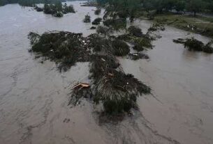 80 muertos y más de 40 desaparecidos por las inundaciones en Texas