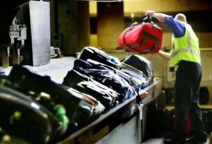 Despidos en Aeroparque: Intercargo desvinculó a maleteros que maltrataban el equipaje