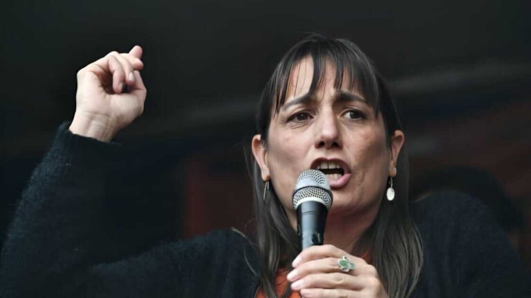 Romina Del Plá: «El proyecto de baja de edad de imputabilidad del gobierno busca descargar sobre la juventud y las infancias la descomposición propia del régimen capitalista»