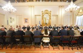 Milei se reunió con los gobernadores en Casa Rosada para acordar reformas