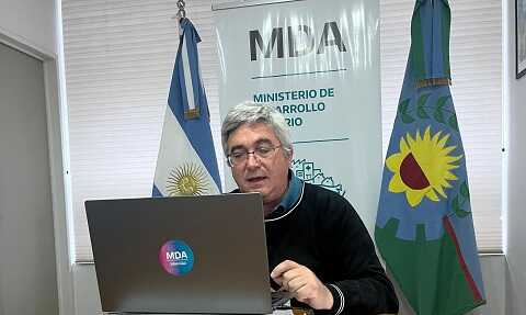 Javier Rodríguez: “Lanzamos la cuarta edición del programa Mi Primera Colmena, con el objetivo de incorporar 300 nuevos productores apícolas”