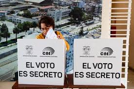 Finalizó el referendo en Ecuador