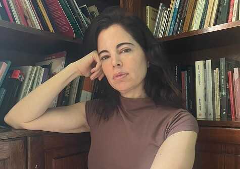 Editorial Planeta lanza “Casa con pileta” la primera novela de Patricia Salinas