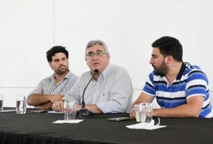 El ministro Javier Rodríguez estuvo en 25 de Mayo dialogando con los productores sobre la asistencia ante las inundaciones