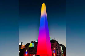 El Obelisco se iluminó con los colores de Venezuela en un gesto de apoyo a la libertad