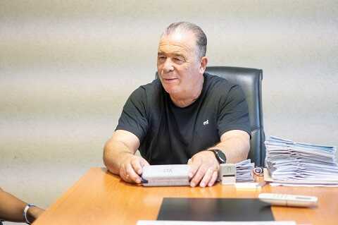 Muñecos de fin de año: entrega de reconocimientos