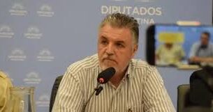 Patrones fluviales se suman a las marchas en Córdoba y Rosario contra la reforma laboral