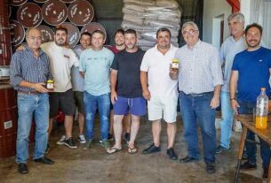 Javier Rodríguez destacó el impulso a la cadena apícola con agregado de valor en origen