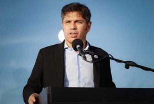 Kicillof: “El Gobierno nacional está poniendo en riesgo el tejido productivo y social de la Argentina”