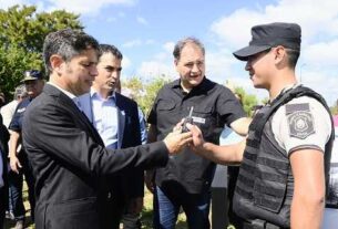 Kicillof entregó nuevos patrulleros para fortalecer la seguridad