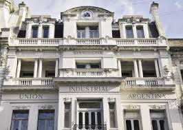 La UIA lamentó el cierre de Fate y advirtió: «La apertura sin competitividad destruye empleo»