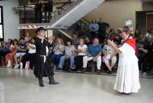 Patio de Folklore en La Vieja Estación