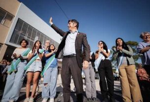 Kicillof: “Con cada nueva escuela ratificamos nuestro compromiso de invertir en la educación de los bonaerenses”