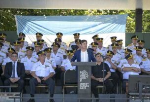 Kicillof encabezó el acto de egreso de 1.547 oficiales de la Policía provincial