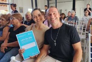 La Provincia entregó escrituras en Luján 