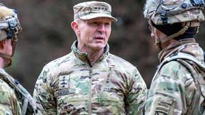 El gobierno de Trump ordenó el retiro inmediato del jefe del Estado Mayor del Ejército de los Estados Unidos