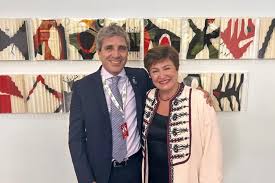 Caputo llegó a Washington y ya negocia el desembolso