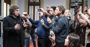 ADEPA expresó su «máxima preocupación» por la restricción al acceso de periodistas a la Casa Rosada