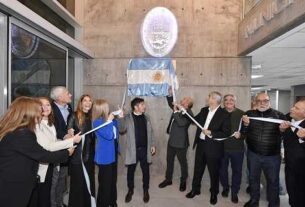 Kicillof y Secco inauguraron el nuevo edificio del Palacio Municipal de Ensenada