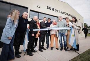 Kicillof y Larroque inauguraron dos nuevos SUM de la Comunidad en Mar Chiquita