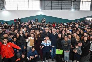 Larroque Y Ferraresi inauguraron una sede de Envión en Isla Maciel