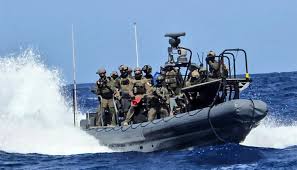 Barcos militares israelíes están secuestrando en este momento a la Flotilla Global Sumud