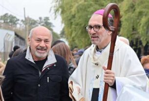 Procesión junto a María Auxiliadora