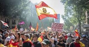 Una multitud copó las calles de Madrid para exigir la renuncia de Pedro Sánchez
