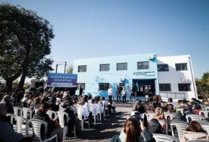 Kicillof inauguró el nuevo edificio de la Escuela Primaria N°6 en San Vicente