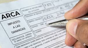 Ganancias, IVA y Monotributo: los cambios que sugirió el FMI para los impuestos que pagan los argentinos