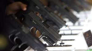 El Ministerio de Seguridad ofrece una recompensa millonaria para dar con una banda de traficantes de armas