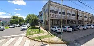 Una adolescente de 15 años intentó quitarse la vida en una escuela de La Plata