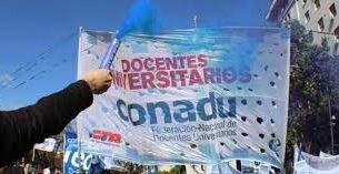 Los docentes de la CONADU Histórica van al paro en rechazo al acuerdo entre las universidades y el Gobierno