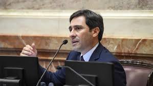 El PRO en el Senado advierte que la situación de Adorni “no da para más” y amenaza con votar una remoción