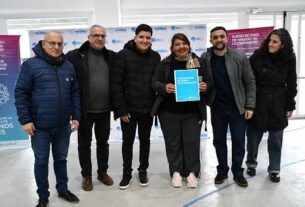 Más de 180 familias de Moreno recibieron certificados de adjudicación de los terrenos donde viven