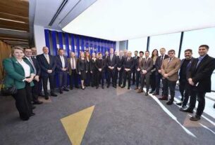 Kicillof se reunió con el embajador de la Unión Europea y representantes diplomáticos de países del bloque regional