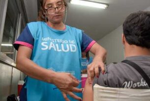 Salud advierte que es fundamental que los viajeros estén vacunados