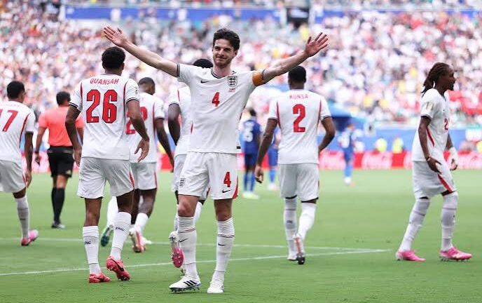 Inglaterra le ganó 6 a 4 a Francia