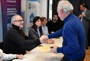 Regularización Dominial Derecho a la vivienda para más familias de Quilmes