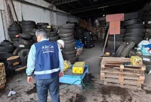 La Aduana y la DGI incautaron y destruyeron bebidas alcohólicas de origen extranjero por más de $24 millones