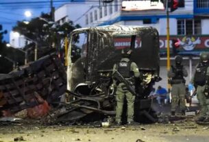 Preocupación en Colombia: explotó un auto bomba a días de la asunción de Abelardo de la Espriella como presidente