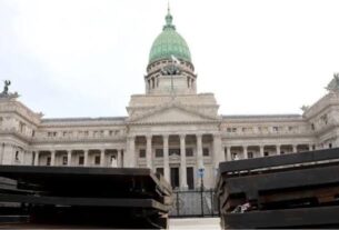 Fuerte operativo en el Congreso por la protesta contra la Ley de Inviolabilidad de la Propiedad Privada