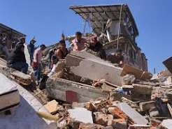 Al menos 240 muertos y miles de desaparecidos por el terremoto en Colombia