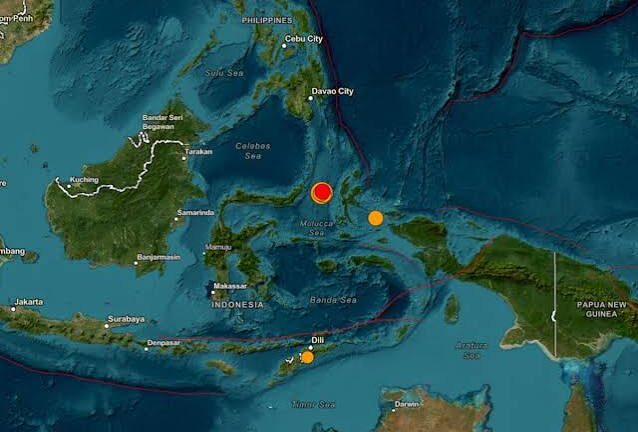 Un terremoto de magnitud 7.7 afectó islas en Indonesia y encendió las alarmas de posible tsunami