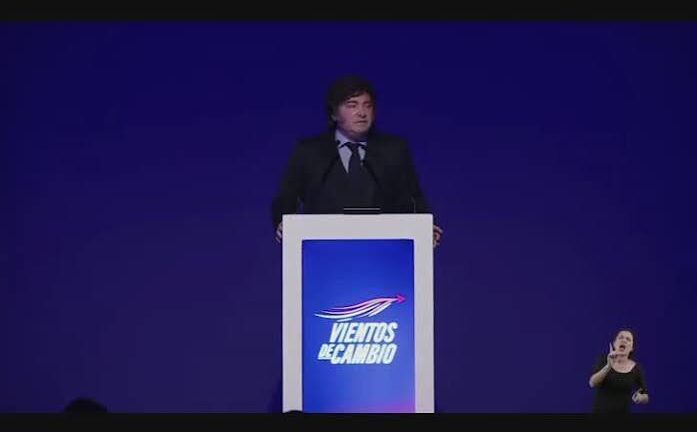Según Javier Milei, los salarios de trabajadores informales «están volando»: la exorbitante cifra que brindó
